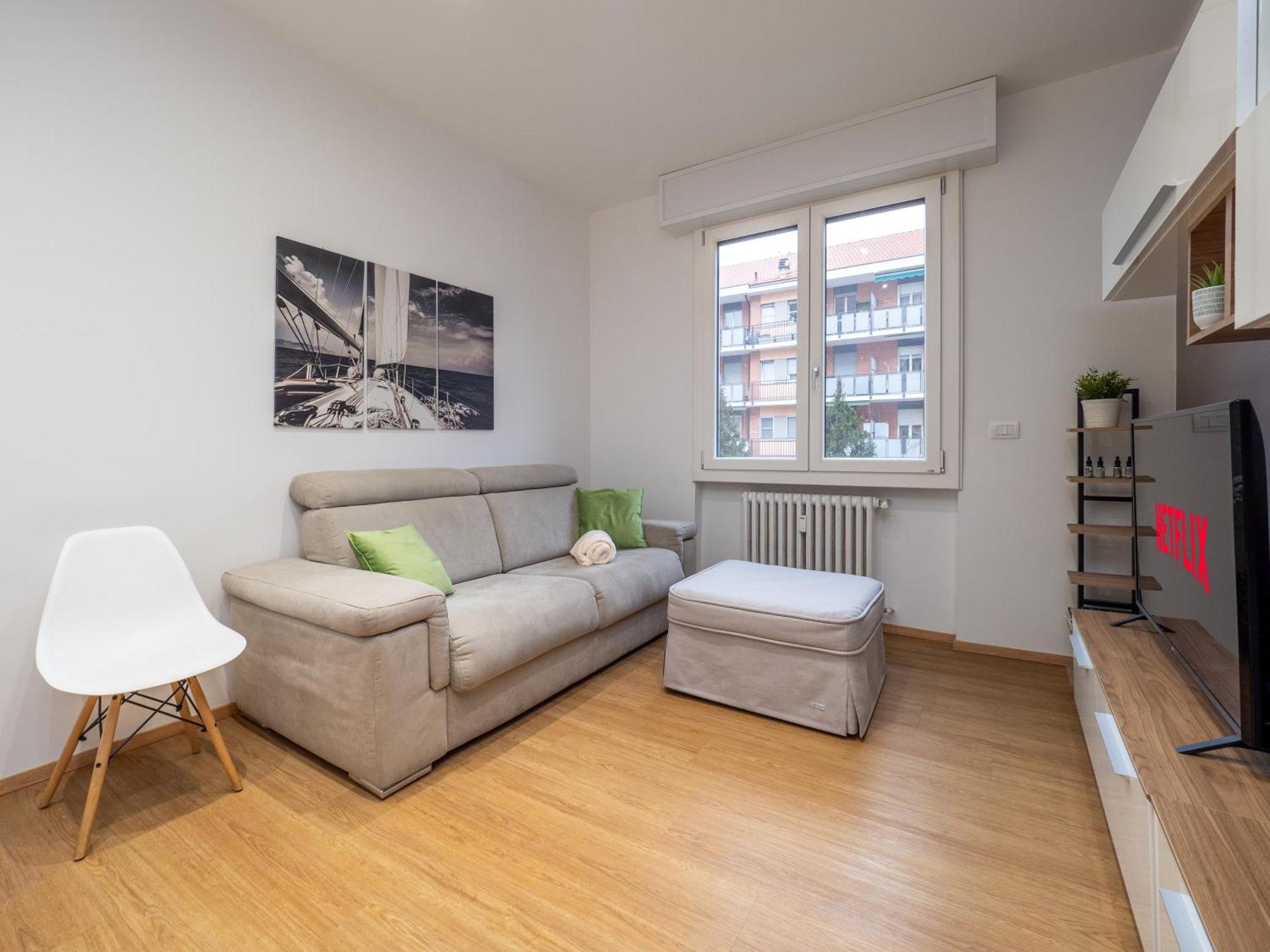 Appartamento 5 Guests - Modern With Balcony Milano