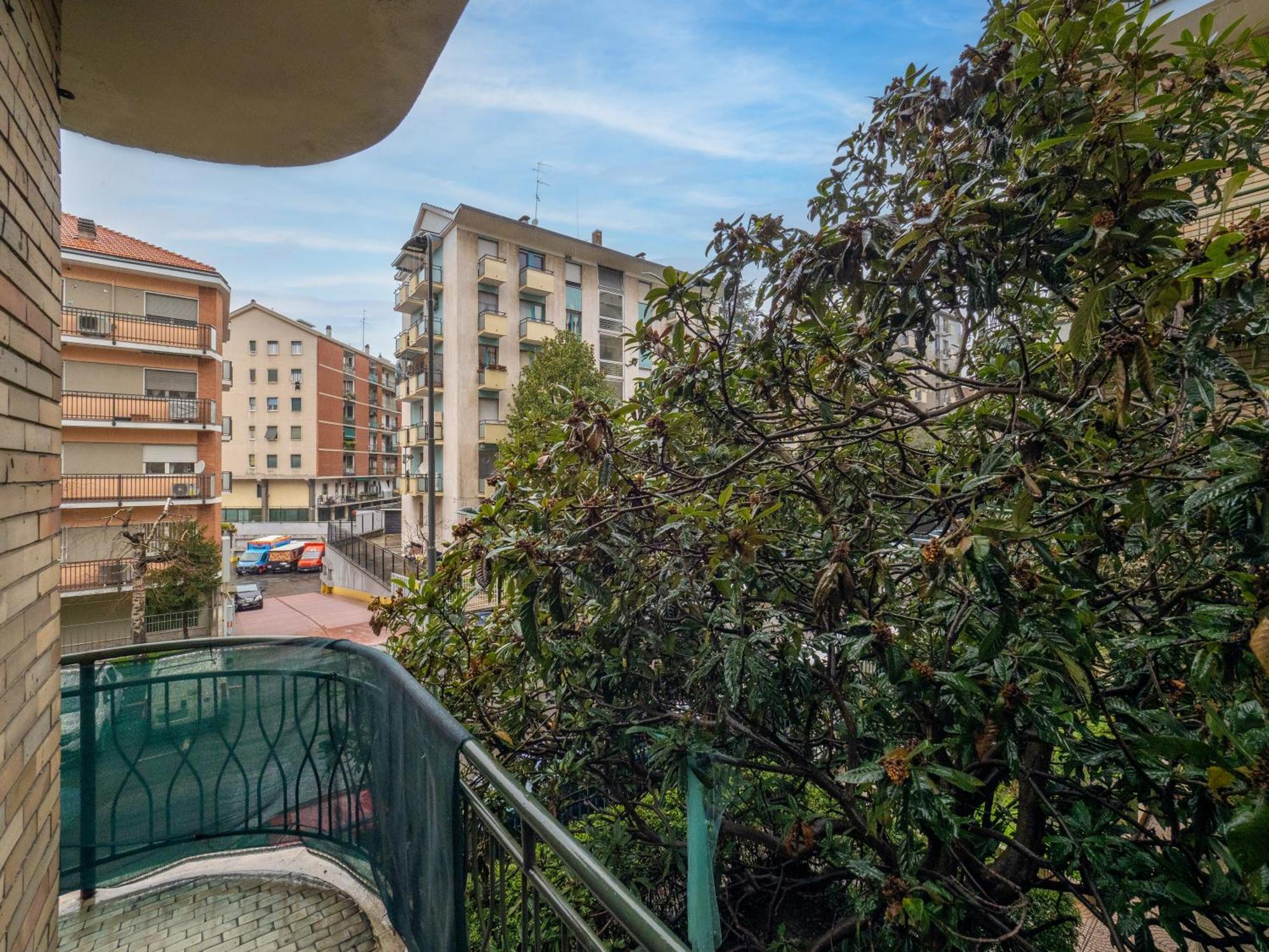 5 Guests - Modern With Balcony Appartamento *