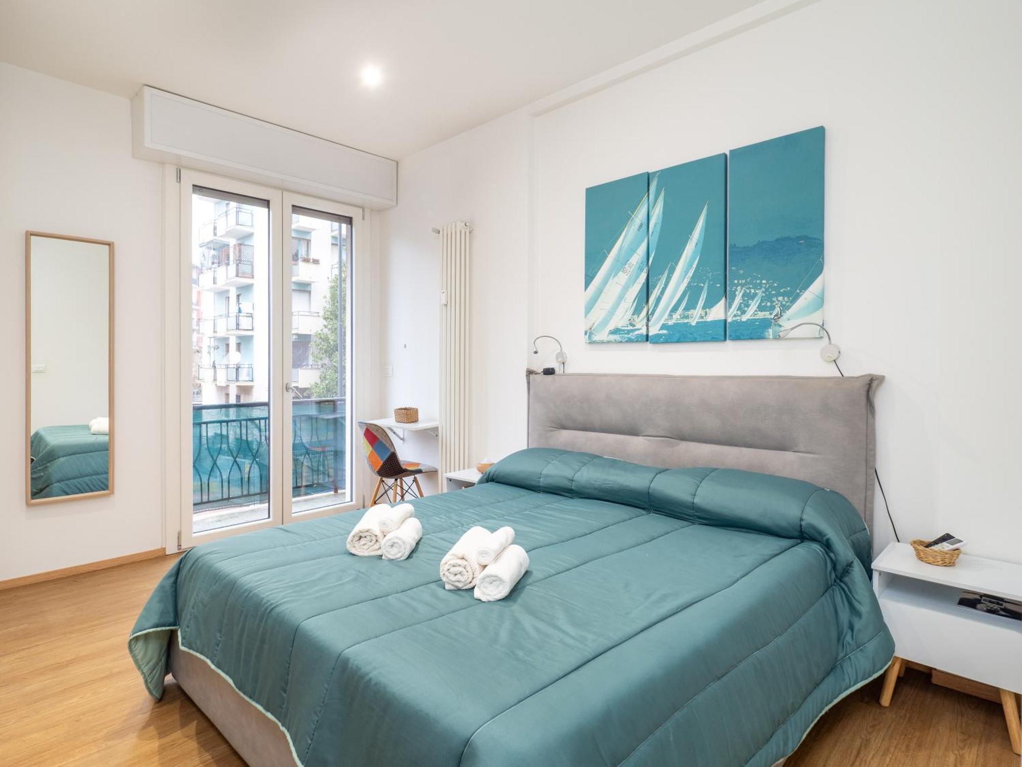 5 Guests - Modern With Balcony * Milano